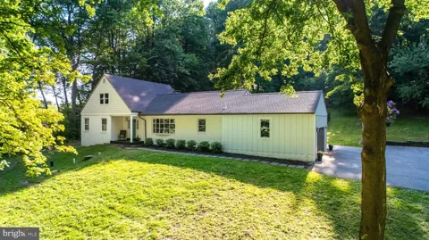 2330 HORSESHOE TRAIL