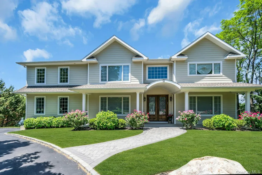 12 Barbara Lane Glen Cove, NY 11542