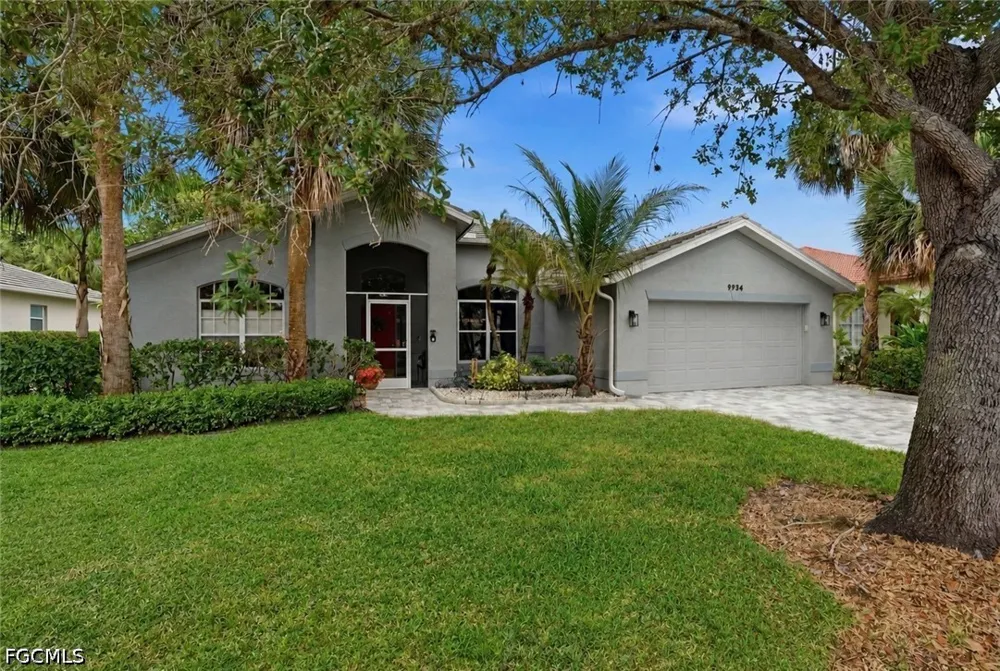 9954 Colonial Walk