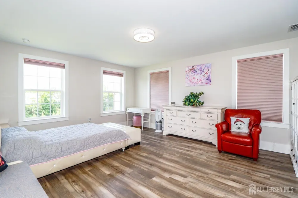 715 Station Road Dunellen, NJ 08812