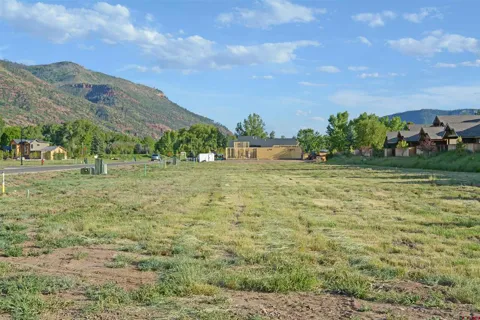 189 W Dalton Road