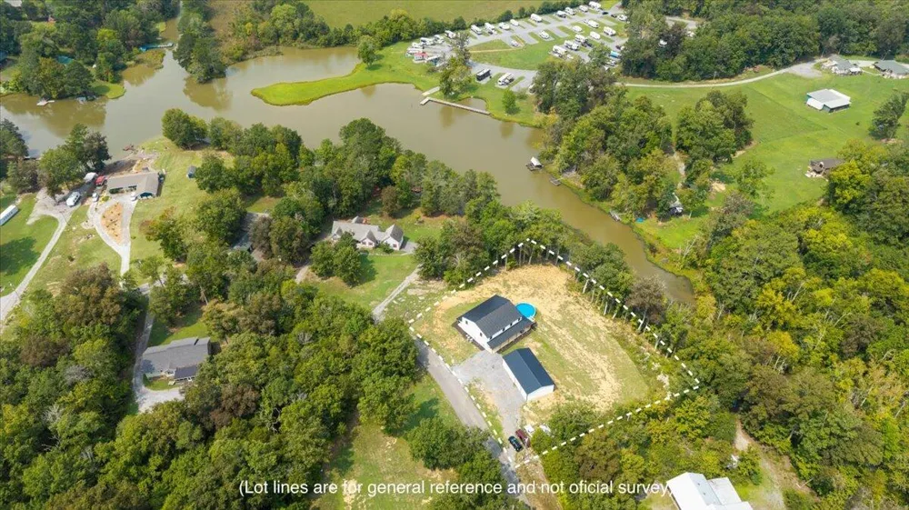 132 Hiwassee Drive Decatur, TN 37322
