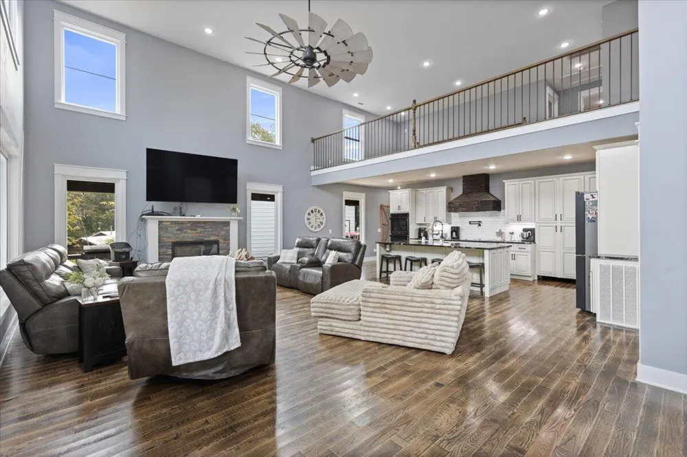 132 Hiwassee Drive Decatur, TN 37322