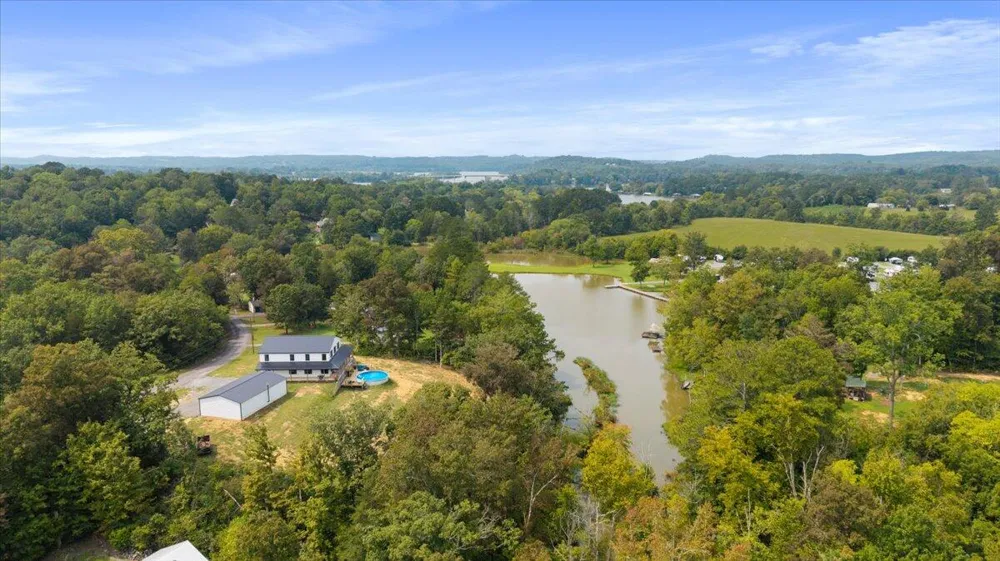 132 Hiwassee Drive Decatur, TN 37322