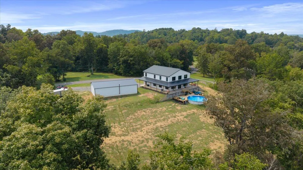 132 Hiwassee Drive Decatur, TN 37322