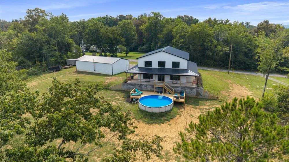 132 Hiwassee Drive Decatur, TN 37322