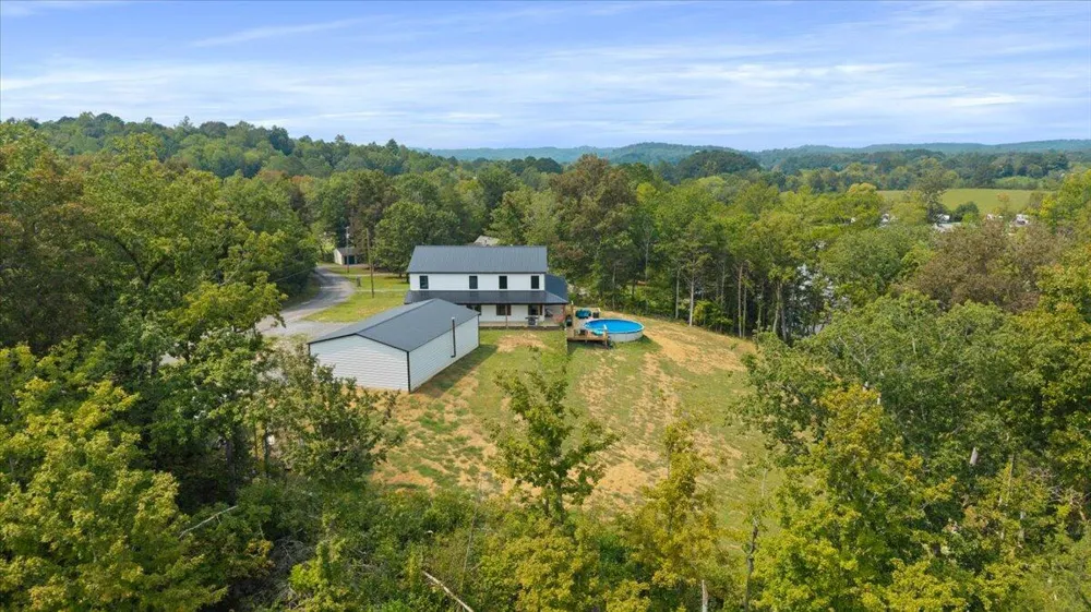 132 Hiwassee Drive Decatur, TN 37322