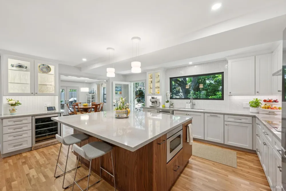 3335 Scrub Oak Avenue Santa Rosa, CA 95404