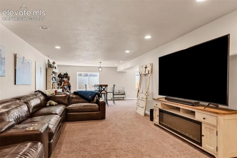 35 Cougar Loop Canon City, CO 81212