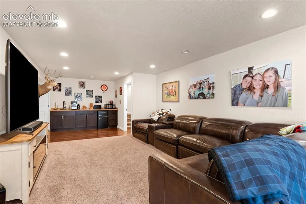 35 Cougar Loop Canon City, CO 81212