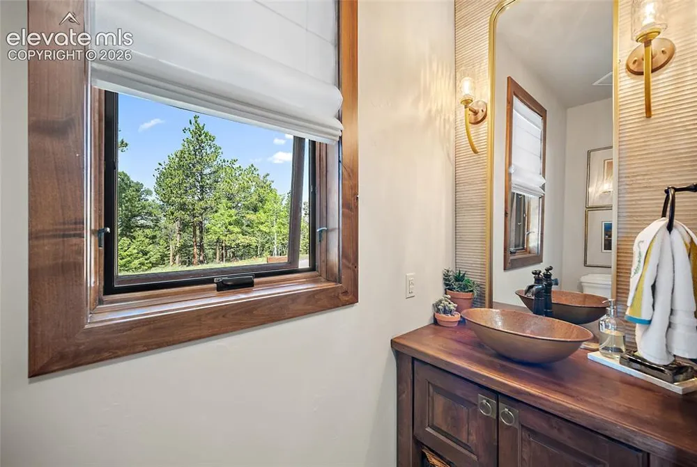 4267 County Road 51 Divide, CO 80814