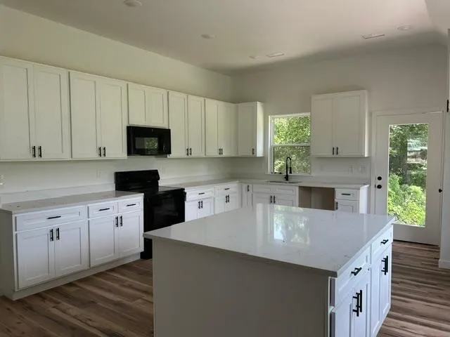 106 E Miller Street Whitewright, TX 75491
