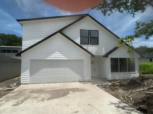 106 E Miller Street Whitewright, TX 75491