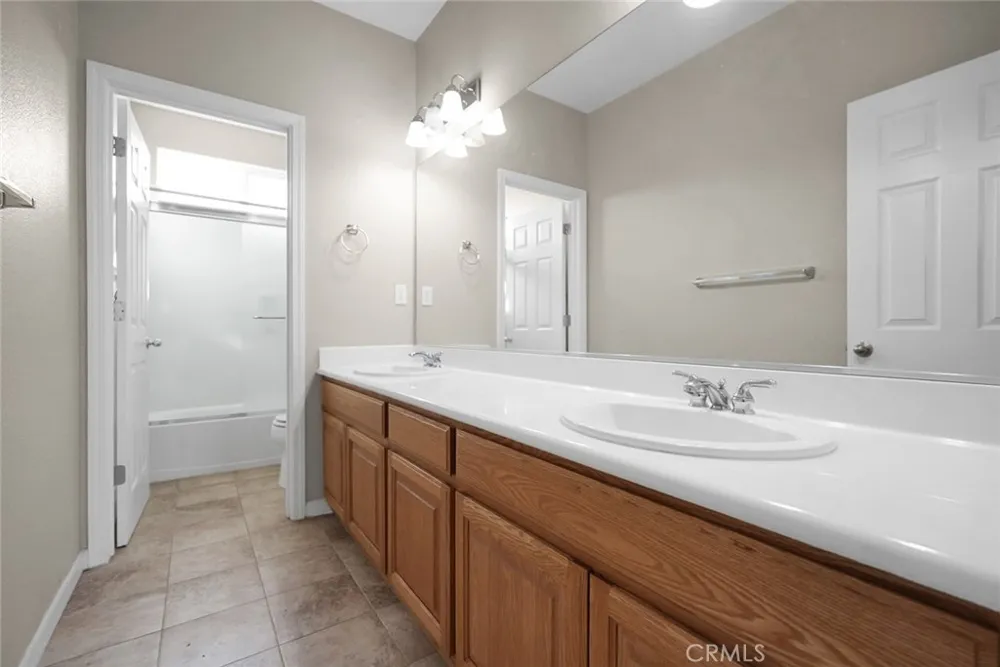 15015 Torrey Pines Circle Chowchilla, CA 93610