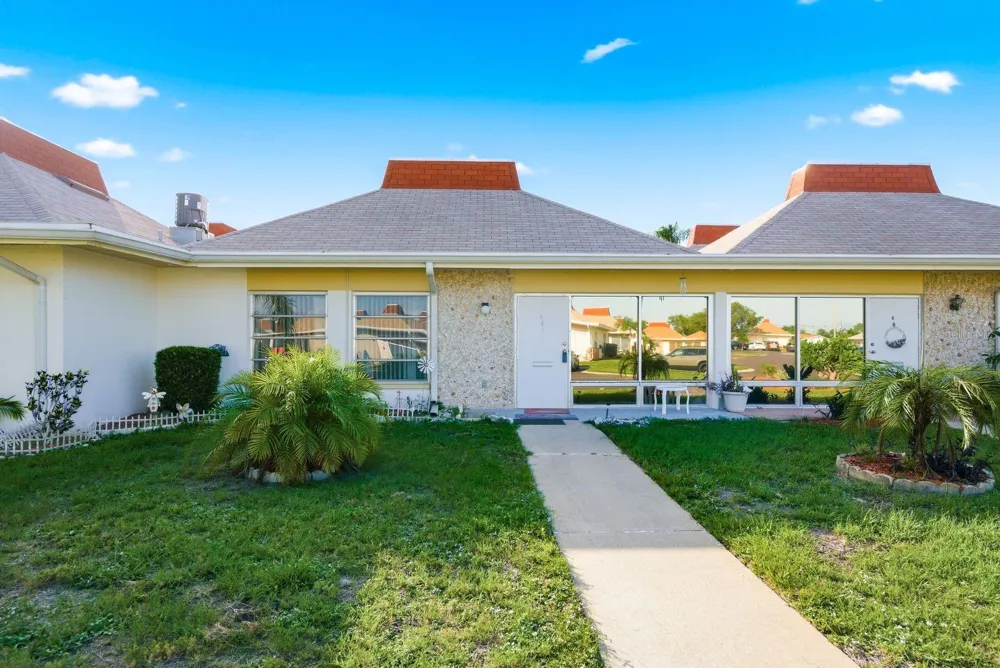 4344 TAHITIAN GARDENS CIRCLE #B