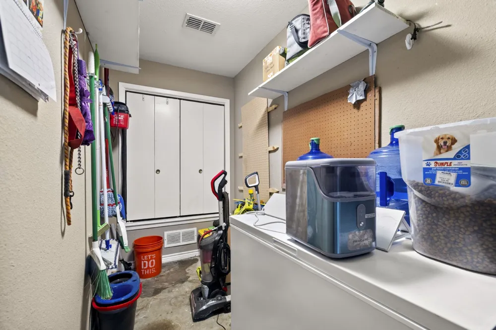 668 County Road 2436 Mineola, TX 75773