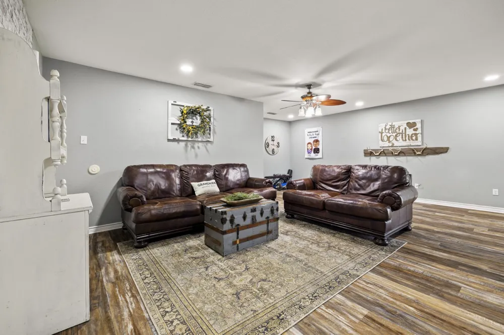 668 County Road 2436 Mineola, TX 75773