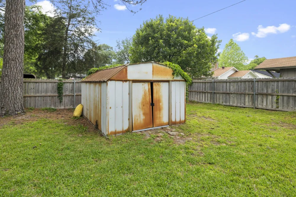 668 County Road 2436 Mineola, TX 75773