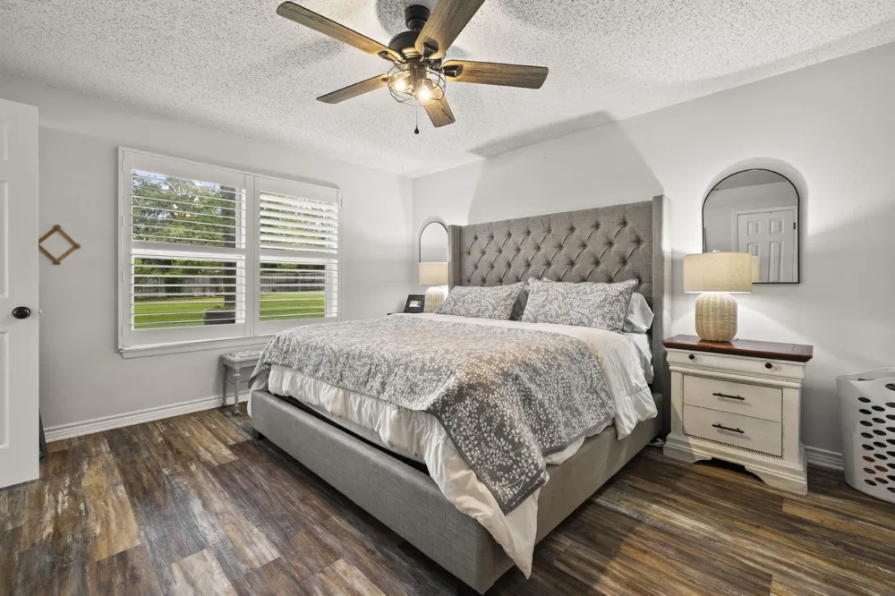 668 County Road 2436 Mineola, TX 75773