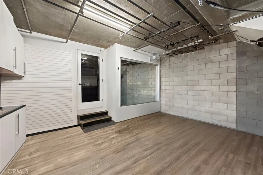4151 Redwood Avenue #106 Los Angeles, CA 90066