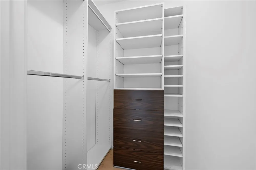4151 Redwood Avenue #106 Los Angeles, CA 90066