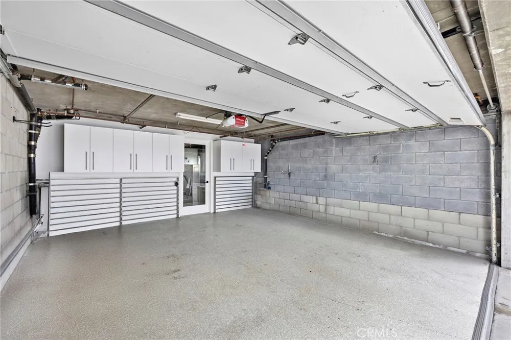 4151 Redwood Avenue #106 Los Angeles, CA 90066