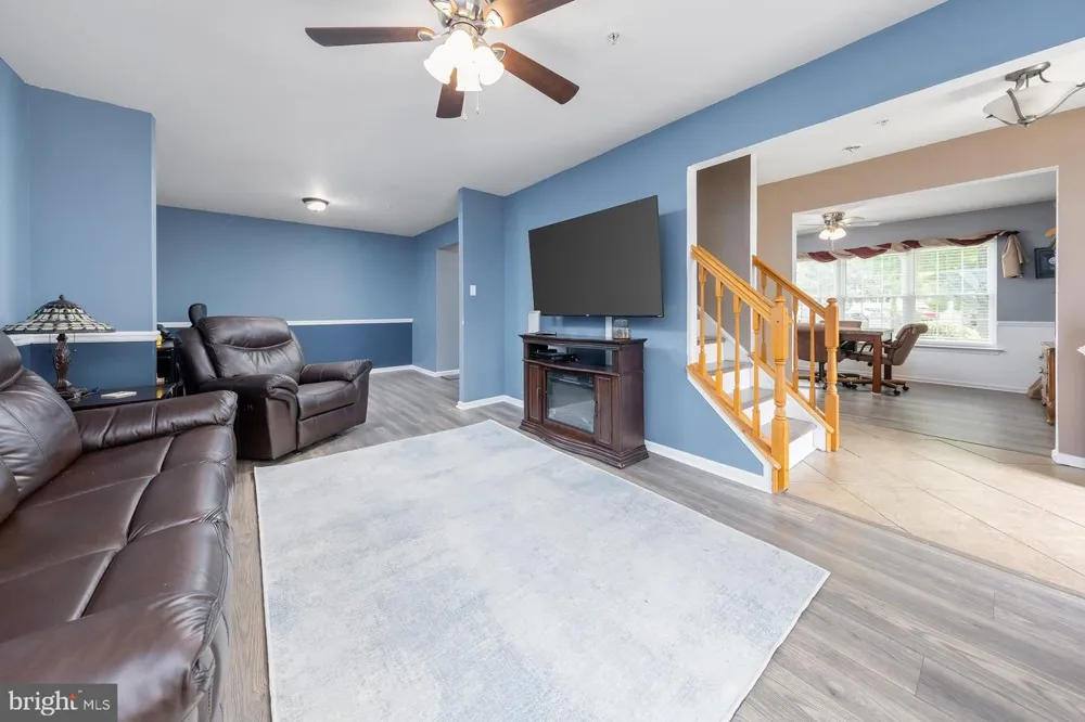 701 TANGLEWOOD DRIVE Sicklerville, NJ 08081