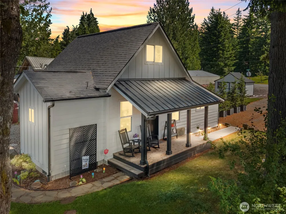 698 6th Avenue W Tenino, WA 98589