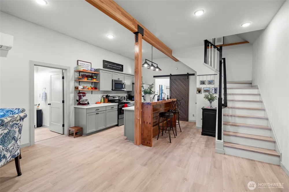 698 6th Avenue W Tenino, WA 98589