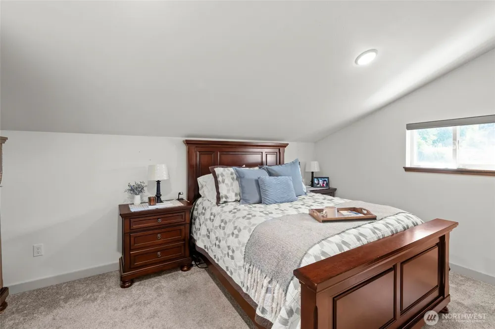698 6th Avenue W Tenino, WA 98589
