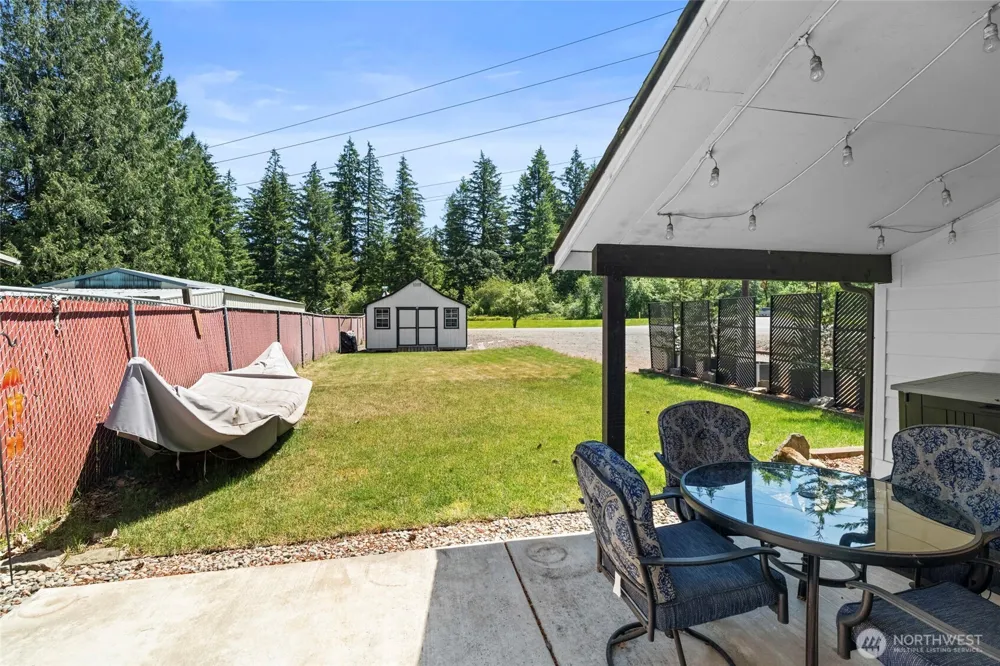 698 6th Avenue W Tenino, WA 98589
