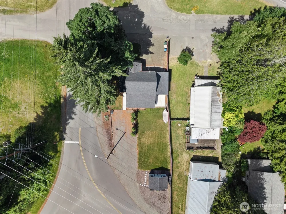 698 6th Avenue W Tenino, WA 98589