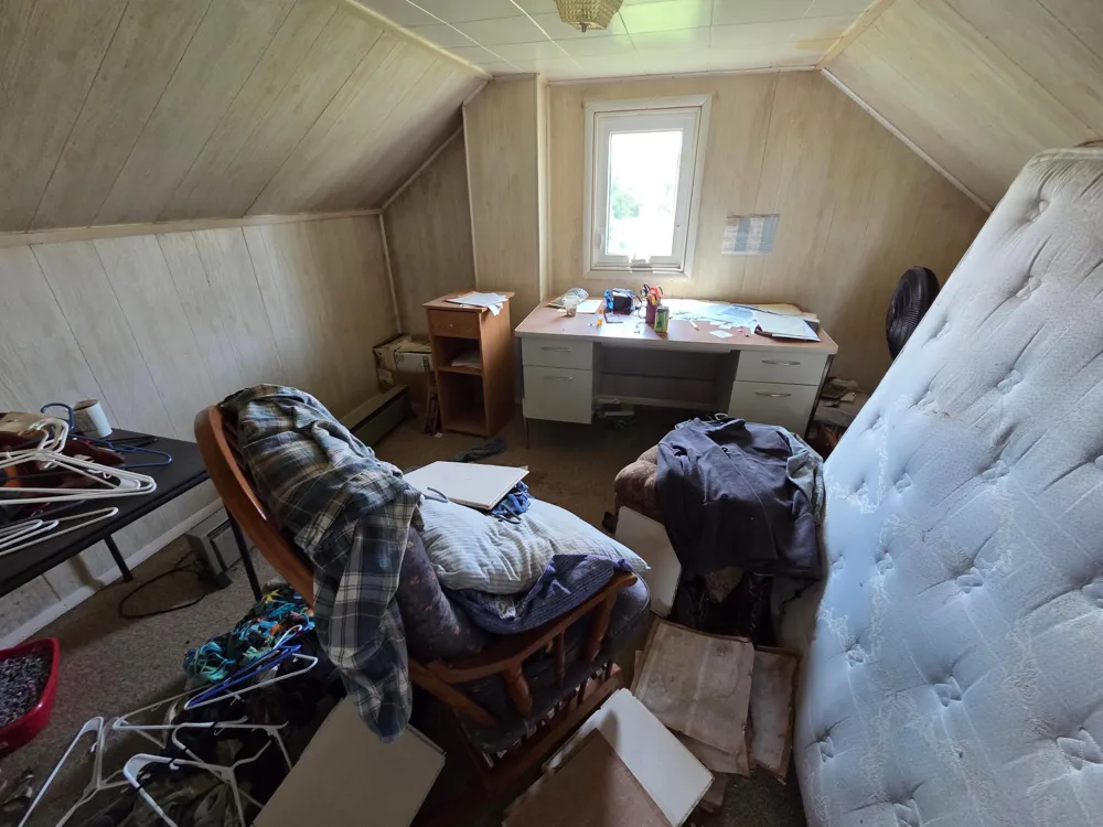 204 EAST ST S Stirum, ND 58069