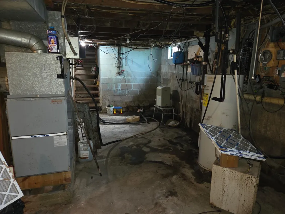 204 EAST ST S Stirum, ND 58069