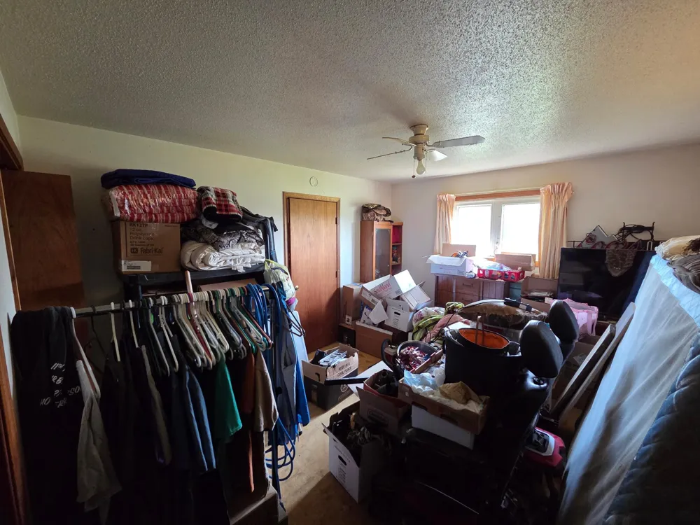 204 EAST ST S Stirum, ND 58069