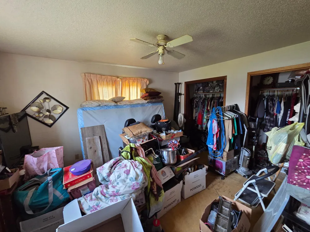 204 EAST ST S Stirum, ND 58069