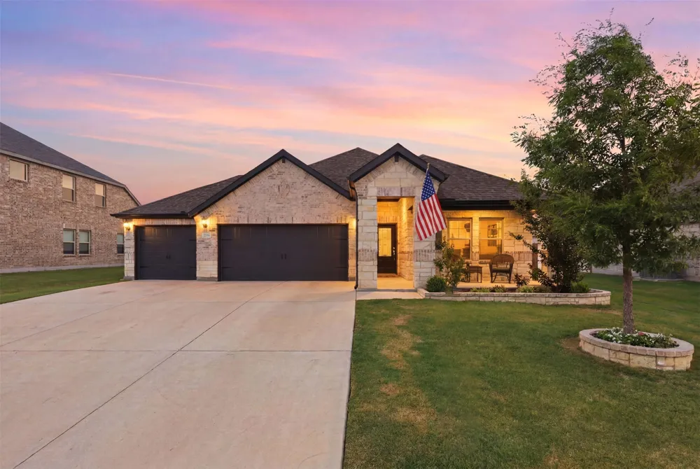 2116 Draco Drive