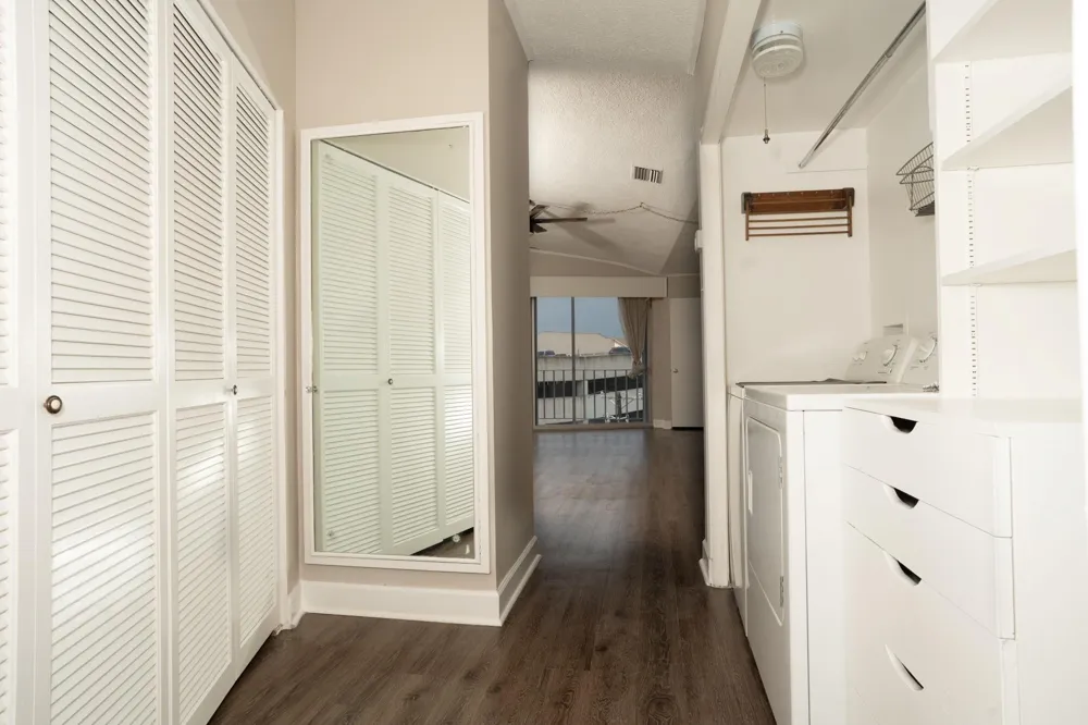 823 S Water Street #5F Corpus Christi, TX 78401