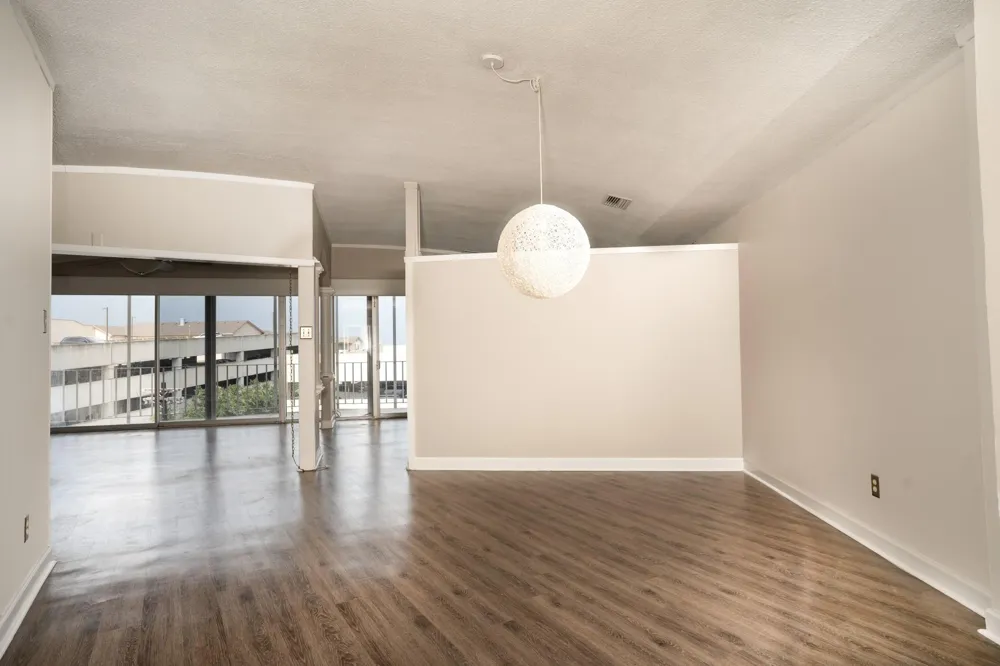823 S Water Street #5F Corpus Christi, TX 78401
