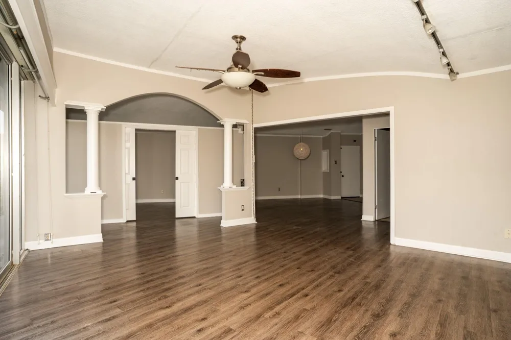 823 S Water Street #5F Corpus Christi, TX 78401