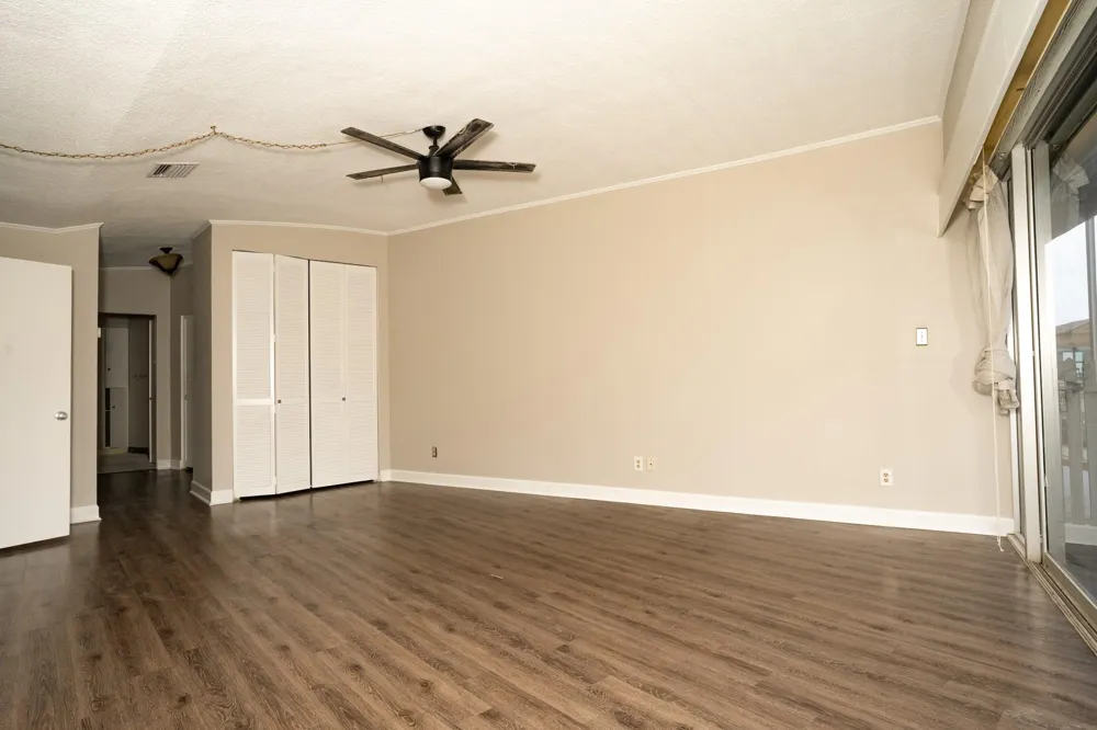 823 S Water Street #5F Corpus Christi, TX 78401