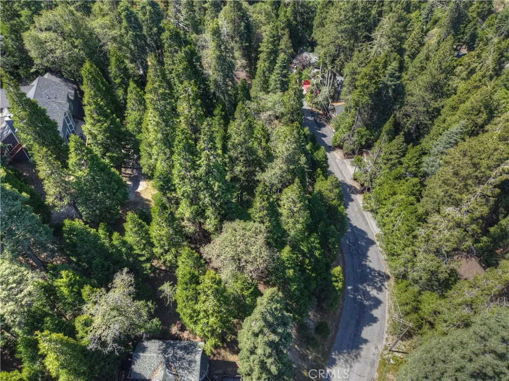 413 Merrimack Lake Arrowhead, CA 92352