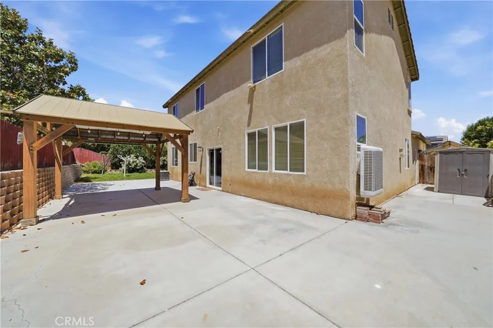 13825 Hawk Court Victorville, CA 92394