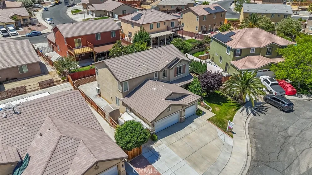 13825 Hawk Court Victorville, CA 92394
