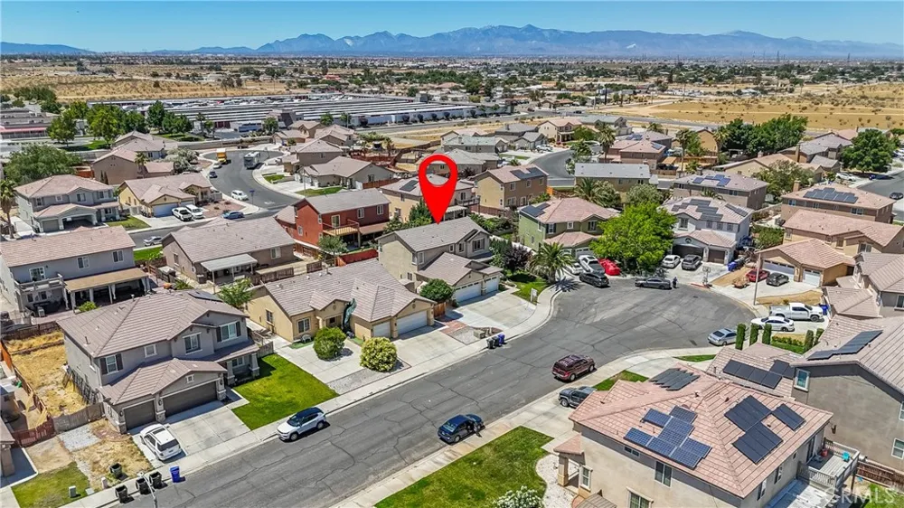 13825 Hawk Court Victorville, CA 92394