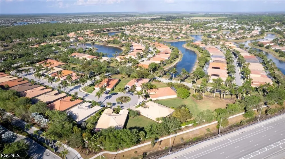 Fall Creek Court Naples, FL 34114
