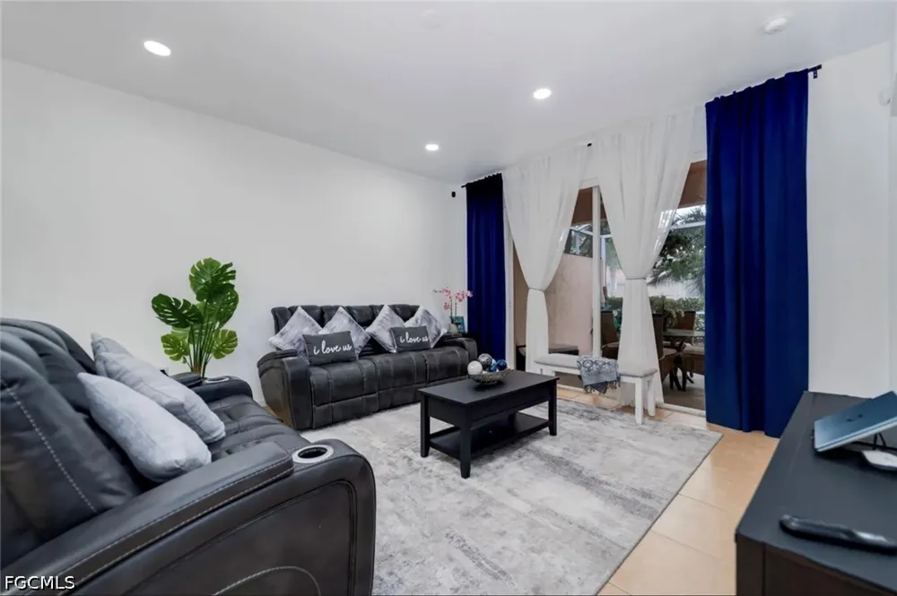 Fall Creek Court Naples, FL 34114