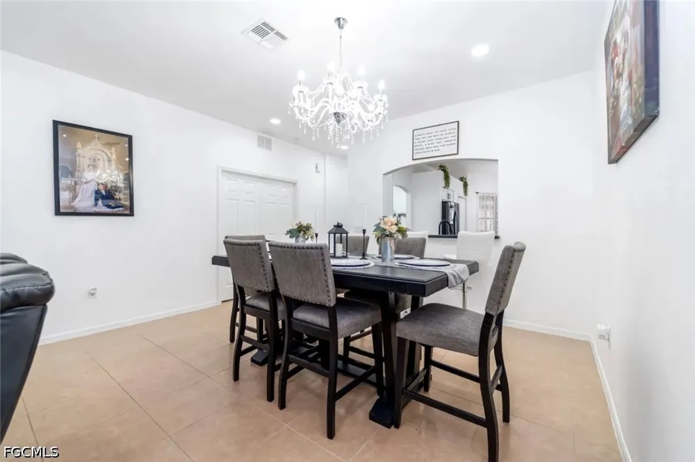 Fall Creek Court Naples, FL 34114