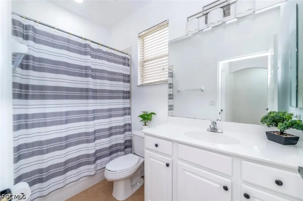 Fall Creek Court Naples, FL 34114