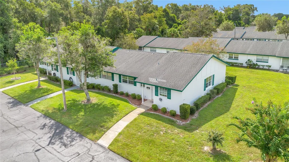 239 HILL AVENUE #110 Deland, FL 32724
